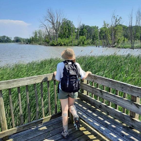 Meet your Posher, Leann - Picture 5 of 6